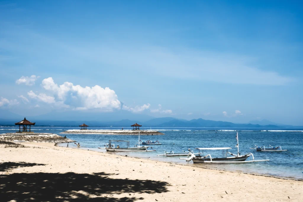 Bali'de Sanur Plajı'nı ziyaret edin