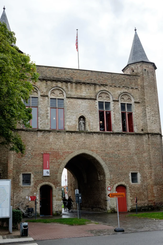 travel bruges gate